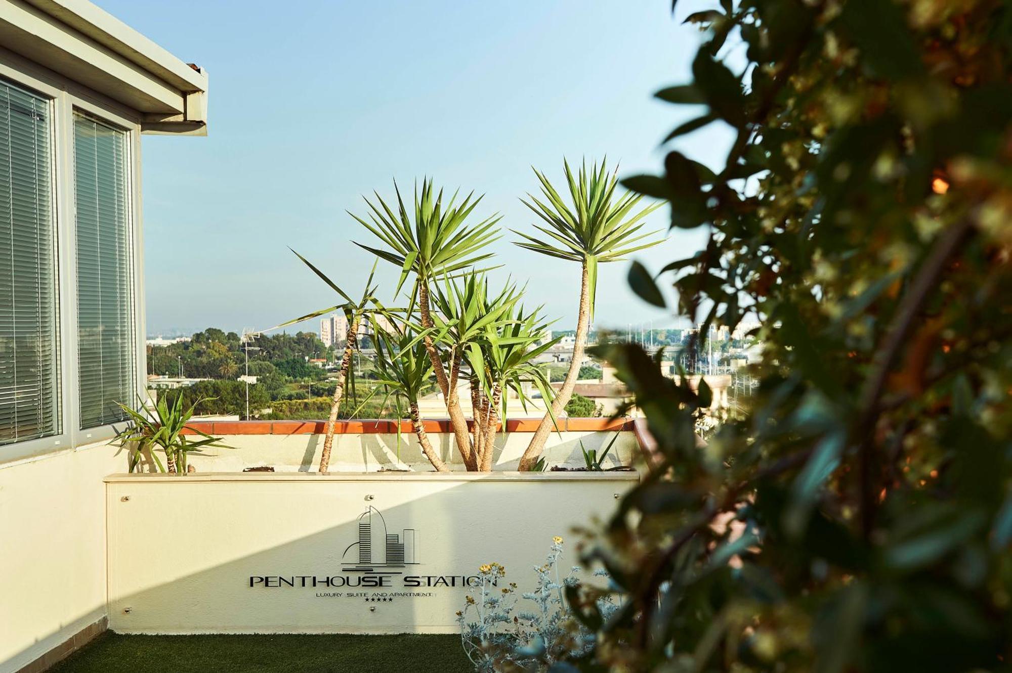 Penthouse Station Luxury Suites & Apartment Brindisi Exterior photo